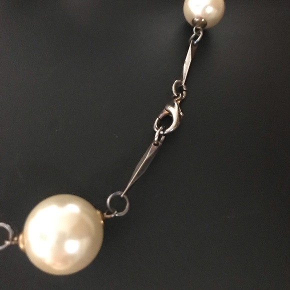 SOLD Large Pearls on gold link necklace - Picture 6 of 6